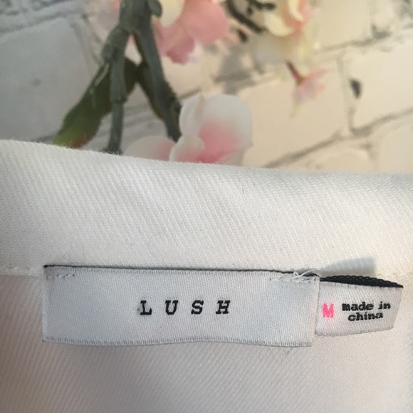 Lush White Pleated Duster Vest - Picture 3 of 3